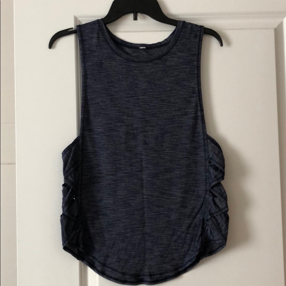 Lululemon muscle tank